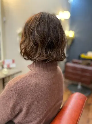 ショート パーマ 島尻 徳人のヘアスタイル