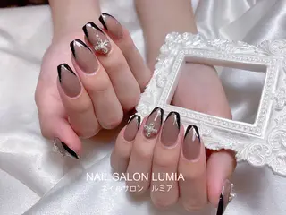 ネイル ネイルサロン ルミア Lumia 店長施術のネイルデザイン