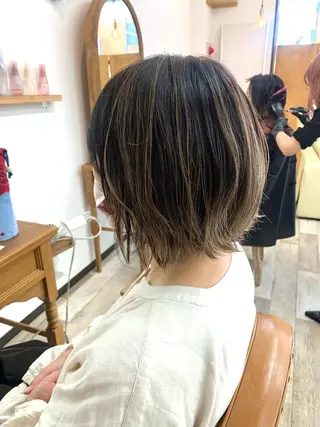 ミディアム ナツミ🌼新越谷/ 骨格修正/艶髪のヘアスタイル