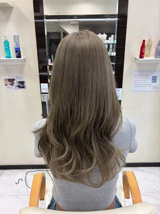 ロング カラー 🍊小川実里🍊 /カラーレイヤーのヘアスタイル