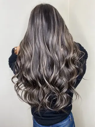 ロング KR2S マネージャーのヘアスタイル