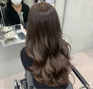 ロング カラー io NANAのヘアスタイル