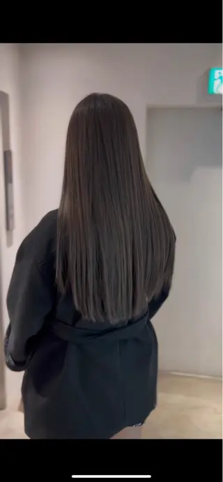 ロング カラー 韓国風・ブリーチなし ・あり後藤 一斗店長のヘアスタイル