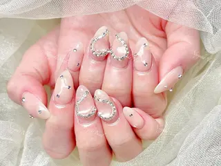 ネイル 🦋 Queenieのネイルデザイン