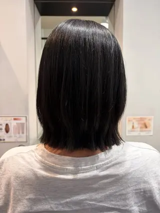 ミディアム コンノ ナチのヘアスタイル