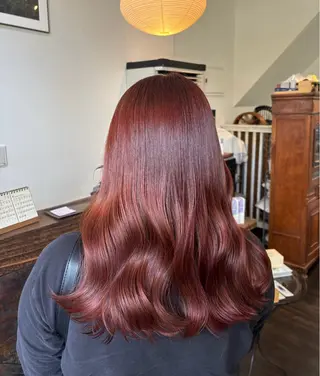 ロング 三國 栞音のヘアスタイル