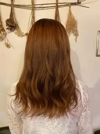 ロング カラー 松下 詩恵里のヘアスタイル