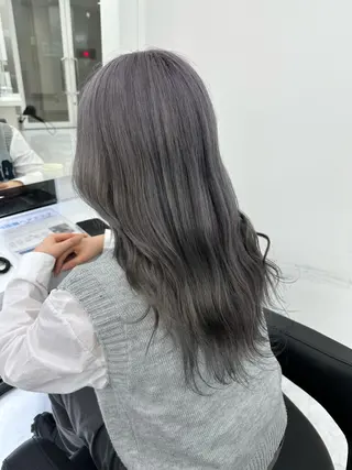 セミロング カラー パーマ ヘアアレンジ メンズ キッズ ネイル マツエク・マツパ アイブロウ ダメージレスブリーチ ×美髪矯正【滝太】のヘアスタイル