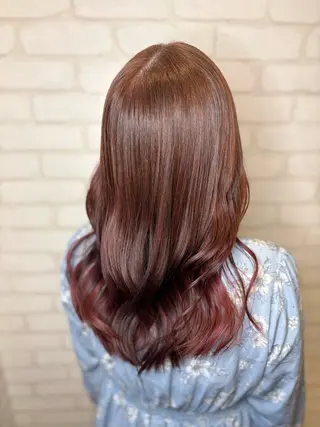 カラー 秋葉 万柚子のヘアスタイル