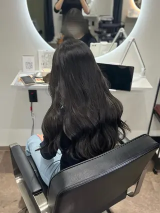 ロング カラー 本木下朋花/髪質 改善×ダブルカラーのヘアスタイル