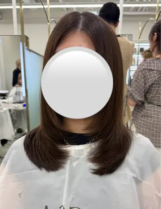 ミディアム 無料募集/ミディアム レイヤー日向のヘアスタイル