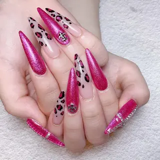 ネイル 🩷Yun nail Salon 本店🩷のネイルデザイン