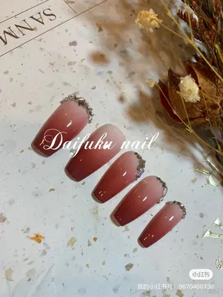 ミディアム Daifuku nailsのネイルデザイン