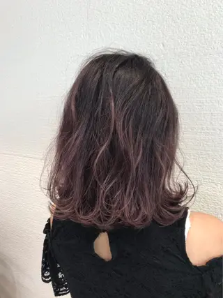ミディアム カラー ヘアアレンジ 白髪ぼかしハイライト 茗荷谷駅徒歩2分のヘアスタイル