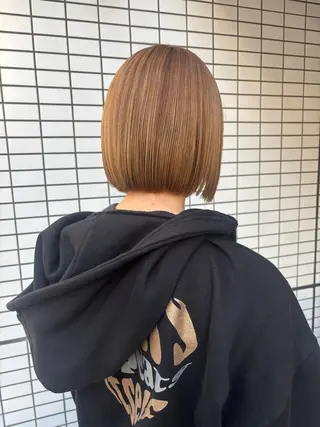 ショート ブリーチ透明感カラー /レイヤー👗しずかのヘアスタイル
