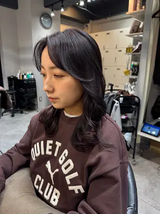 ミディアム カラー 似合う髪型見つけます AYAKAのヘアスタイル