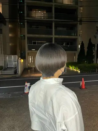 カラー TOMOKA ブリーチカラー🌟のヘアスタイル