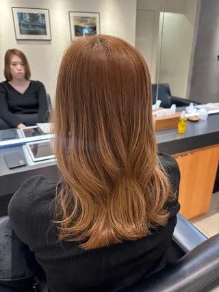 セミロング KAREN(ému) 伏見/カットモデルのヘアスタイル