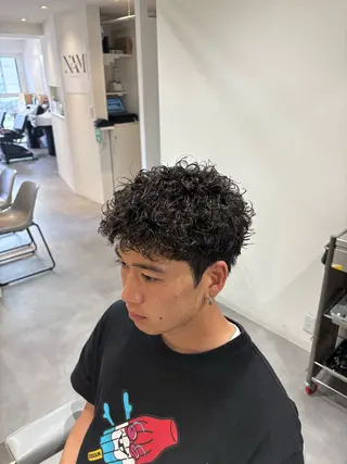 ショート パーマ メンズ 深澤 知樹のヘアスタイル