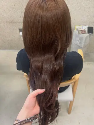 ロング カラー SiLO Yukinaのヘアスタイル