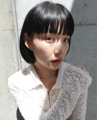 ショート カラー 守屋 瞳子のヘアスタイル