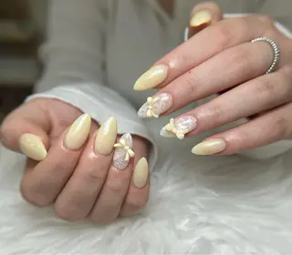 ネイル Yuii 🌟 Noera Nailのネイルデザイン