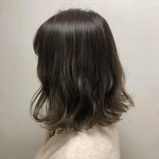 ミディアム カラー パーマ ヘアアレンジ 川上 智汐のヘアスタイル