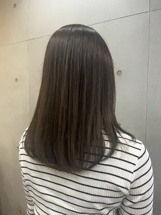 ミディアム おせ ちさとのヘアスタイル