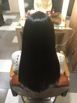 ロング カラー パーマ ぱつっとボブ/ 小野あかねのヘアスタイル