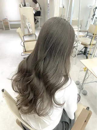 ロング カラー 艶感カラー🫧三浦 衣織のヘアスタイル