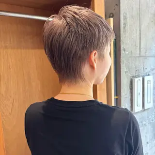 ショート カラー 瑠己杏 :ボブ/ ハイトーンワンカラーのヘアスタイル