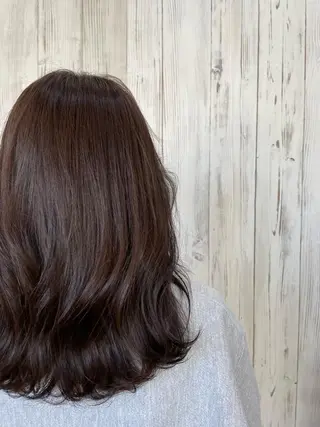 カラー arisa .のヘアスタイル