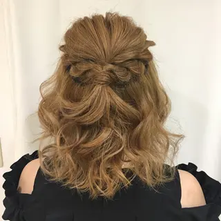 ミディアム カラー ヘアアレンジ きむえり/髪質改善 /うねり広がり改善のヘアスタイル