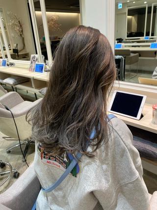セミロング TRENTE MILLEのヘアスタイル