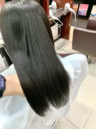 ロング 名竹聖治/透明感 カラー/縮毛矯正のヘアスタイル