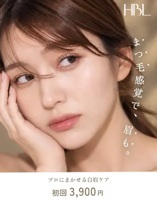 アイブロウ RITA NOIRのネイルデザイン