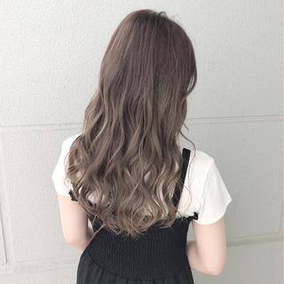 セミロング 岸川 恭子のヘアスタイル