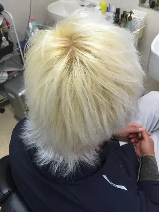 ショート 石塚 浩のヘアスタイル