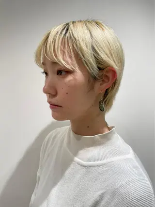 カラー 渡部凌我 小顔ウルフ ハイトーンカラーのヘアスタイル