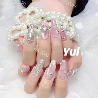 ネイル 🦋 Queenieのネイルデザイン