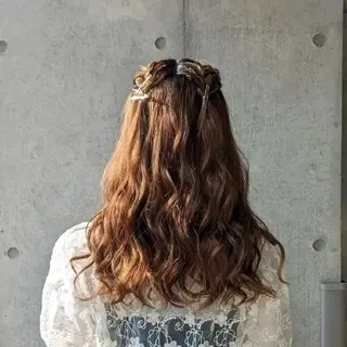 ロング お呼ばれヘア/顔周り カット/レイヤーのヘアスタイル