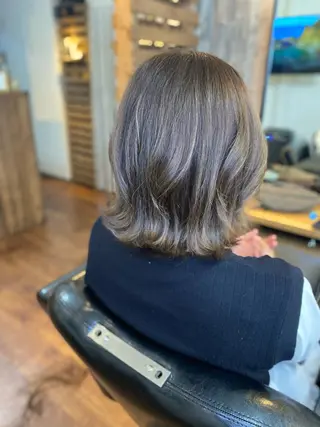 ミディアム カラー Luzir⭐︎ GEN⭐︎のヘアスタイル