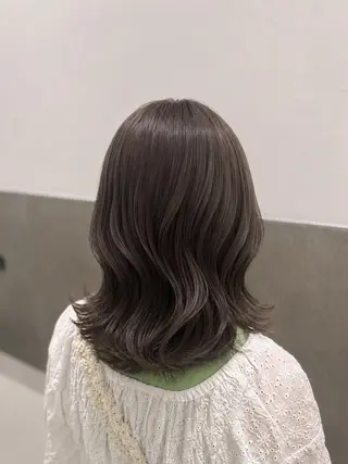ミディアム FOCUSJAPAN 烏丸のヘアスタイル