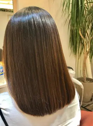 セミロング カラー ⚪︎ YUNAのヘアスタイル