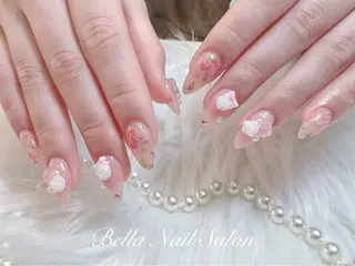 ネイル Bella Nail Salonパラジェルのネイルデザイン
