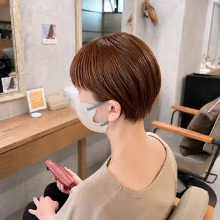 ショート カラー ショート✖️縮毛矯正 ✂️秋山知穂✂️のヘアスタイル