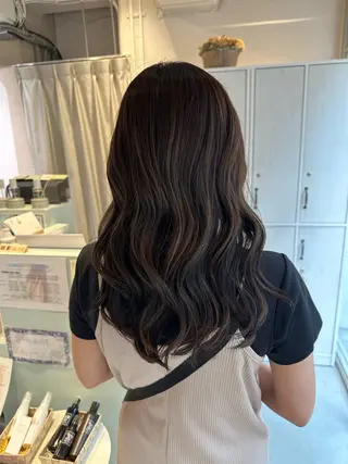セミロング カラー 【女性指名No.1】 西口直子のヘアスタイル