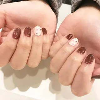 ネイル 板垣 綾乃のネイルデザイン