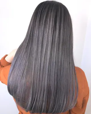 セミロング カラー ブリーチ 透明感HIDEのヘアスタイル