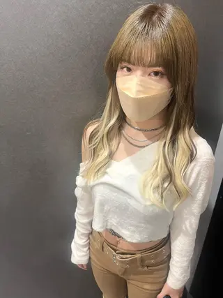 ロング 川尻 詩織のヘアスタイル